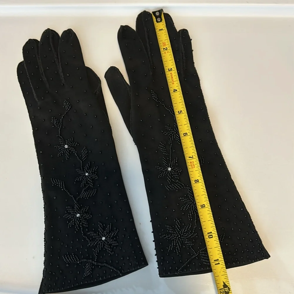 Vintage beaded opera gloves size small- estimate size